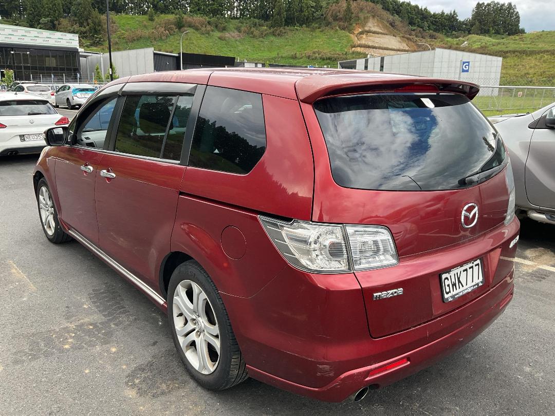 Photo '3' of Mazda MPV