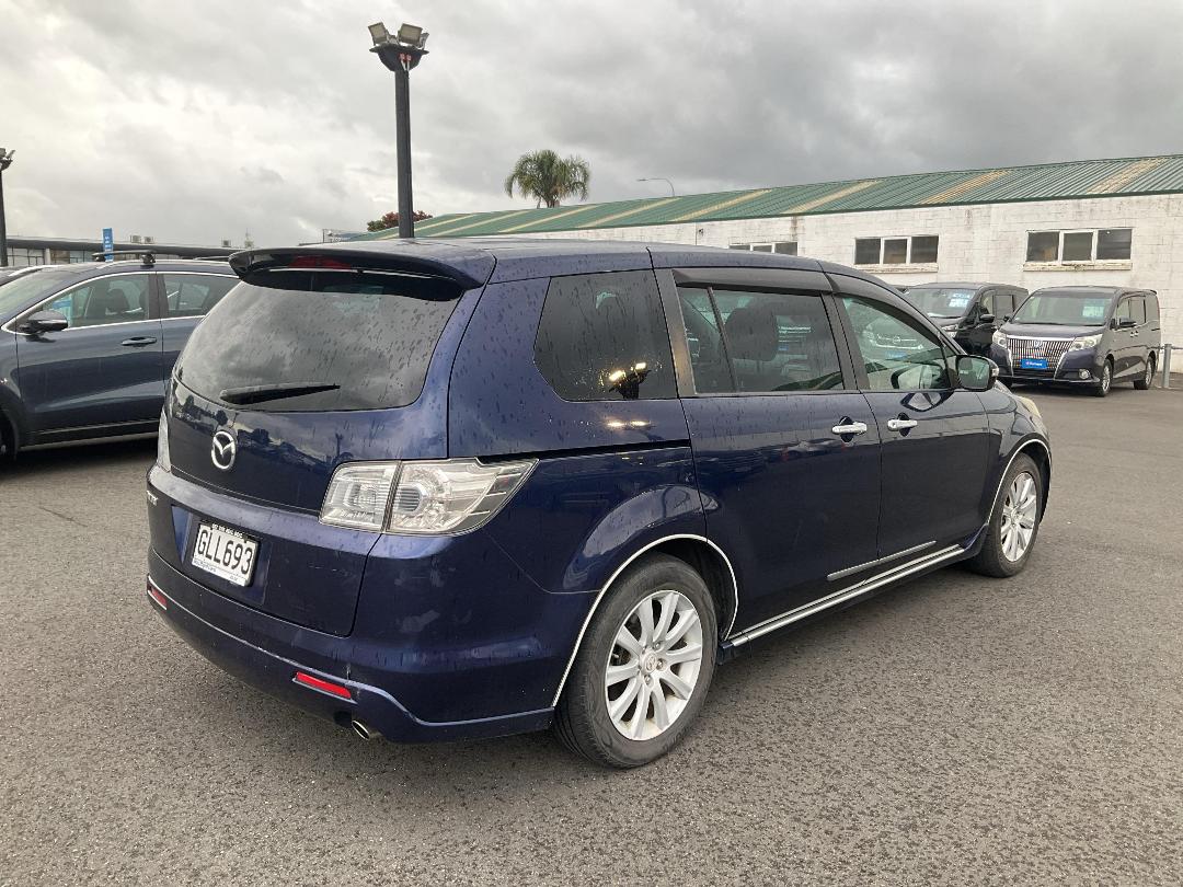 Photo '4' of Mazda MPV