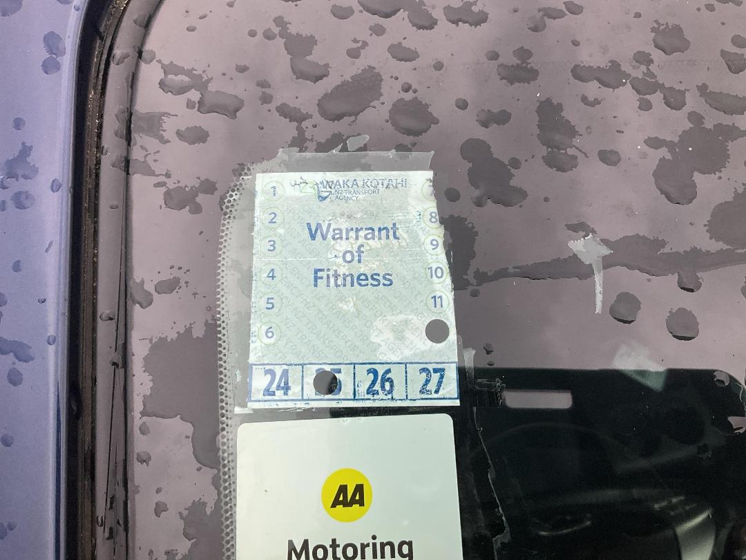 Photo '11' of Mazda MPV