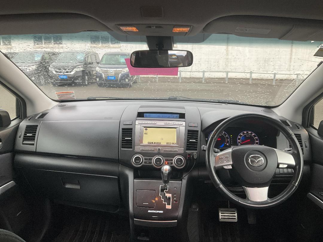 Photo '10' of Mazda MPV