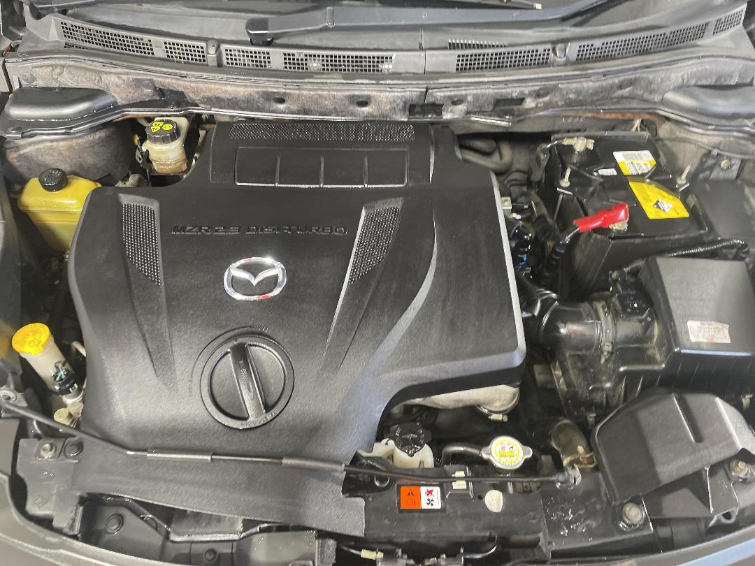 Photo '13' of Mazda MPV Photo '13' of Mazda MPV