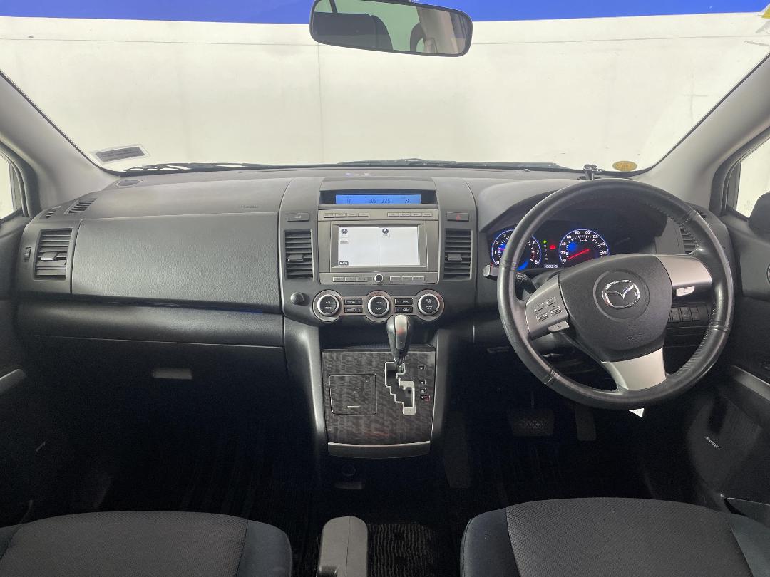 Photo '17' of Mazda MPV Photo '17' of Mazda MPV