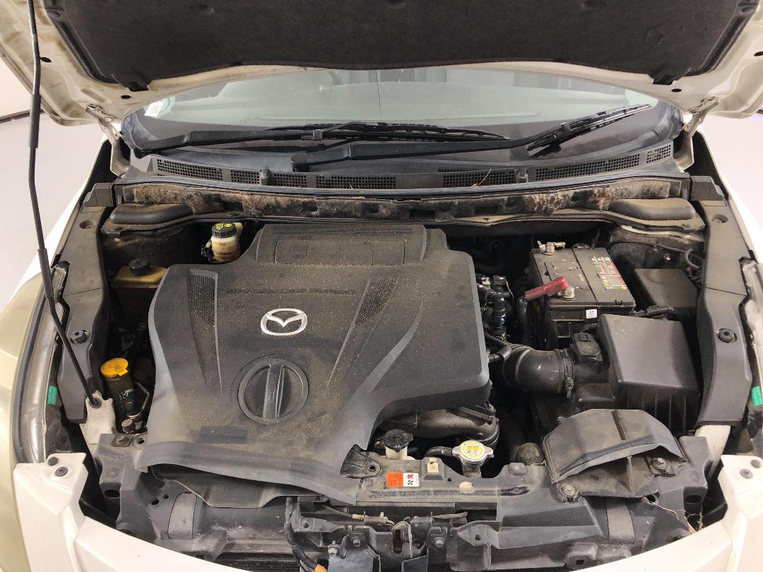 Photo '6' of Mazda MPV