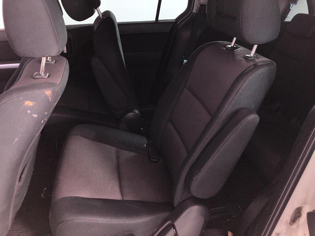 Photo '17' of Mazda MPV