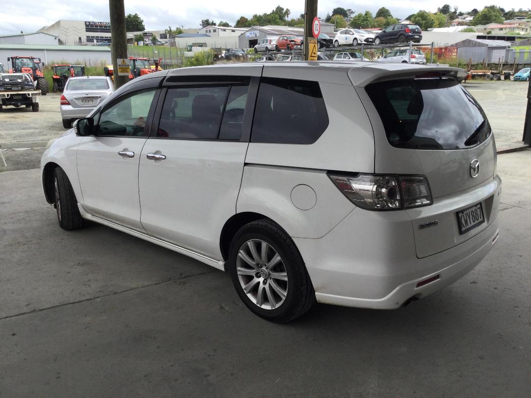 Photo '5' of Mazda MPV