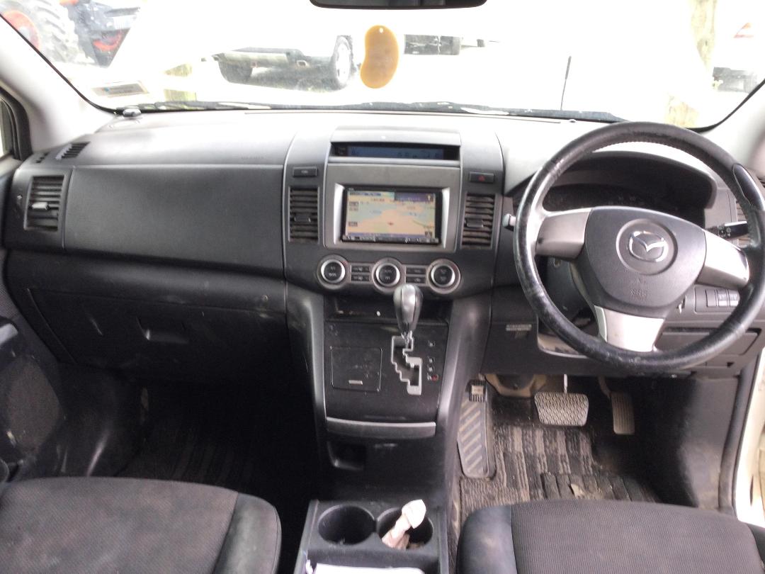 Photo '14' of Mazda MPV