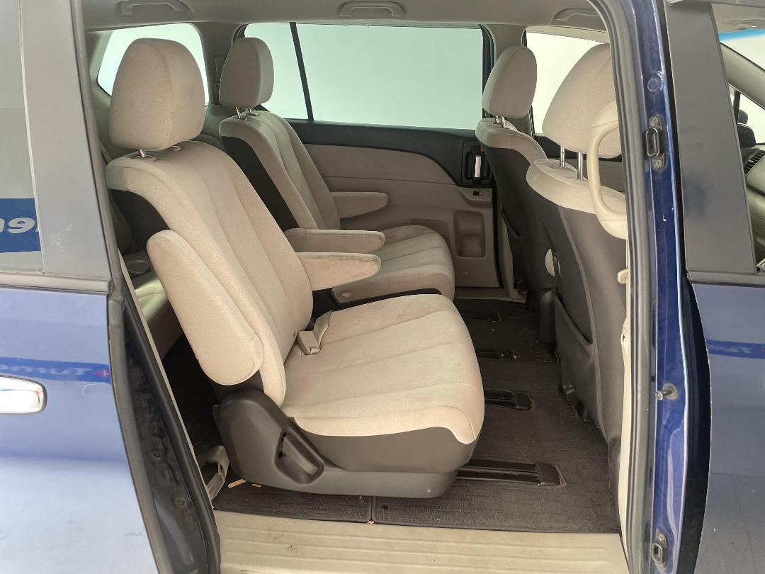 Photo '20' of Mazda MPV