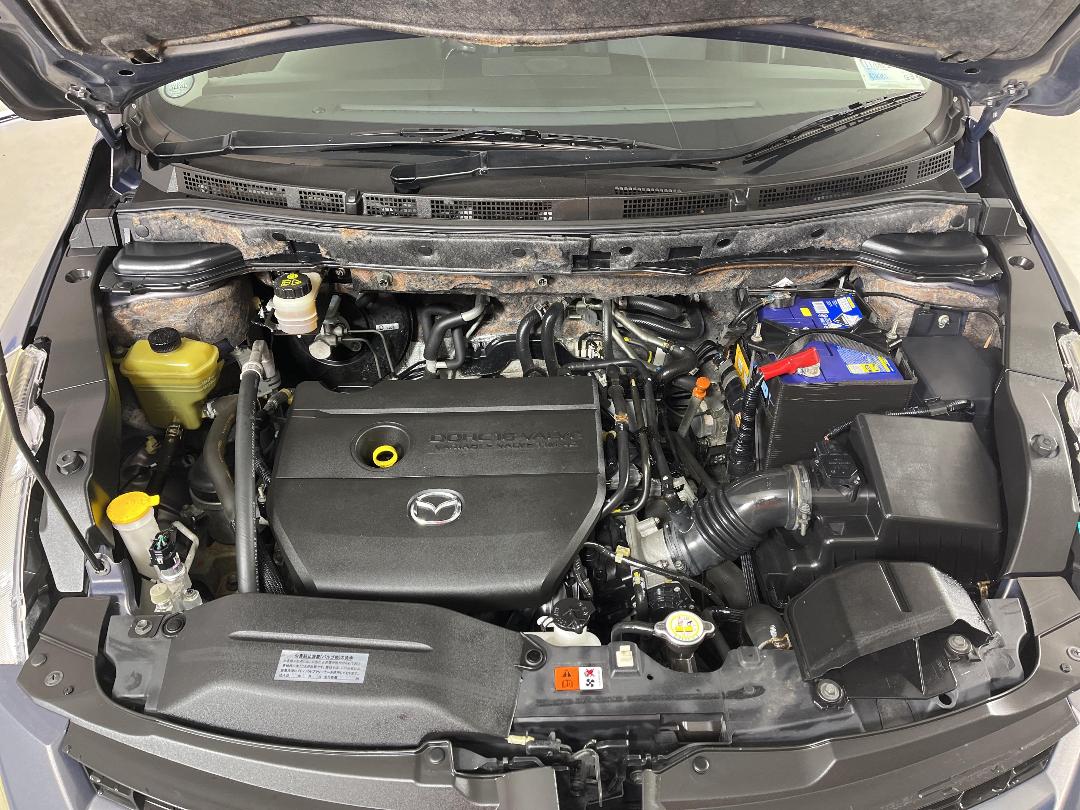 Photo '13' of Mazda MPV