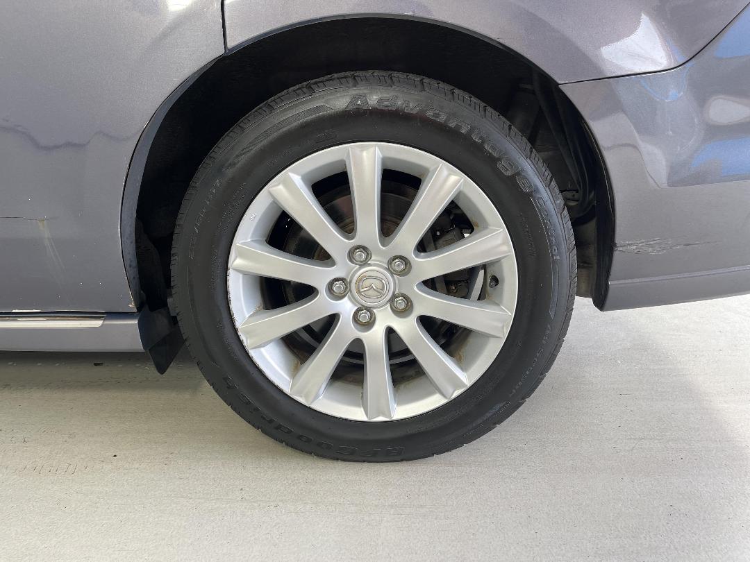 Photo '11' of Mazda MPV