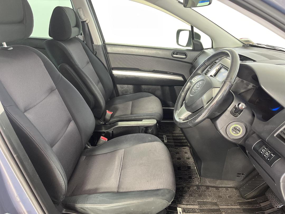 Photo '16' of Mazda MPV