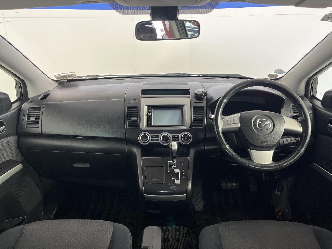 Photo '17' of Mazda MPV