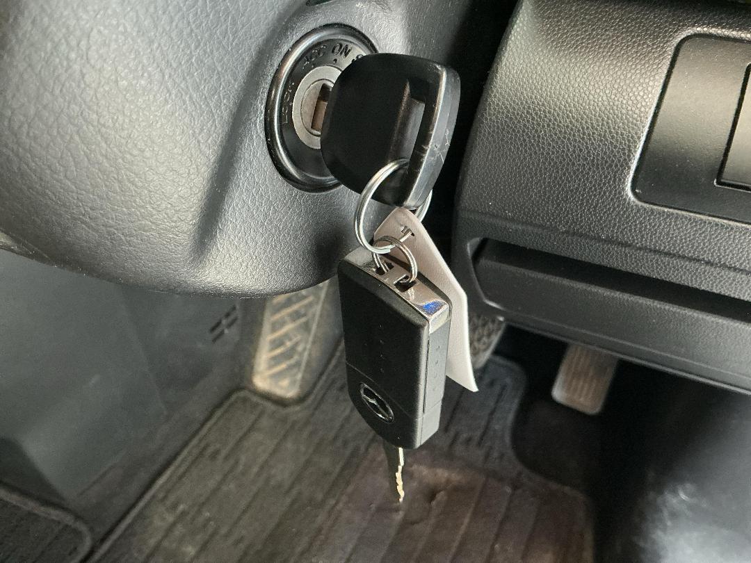 Photo '14' of Mazda MPV Photo '14' of Mazda MPV