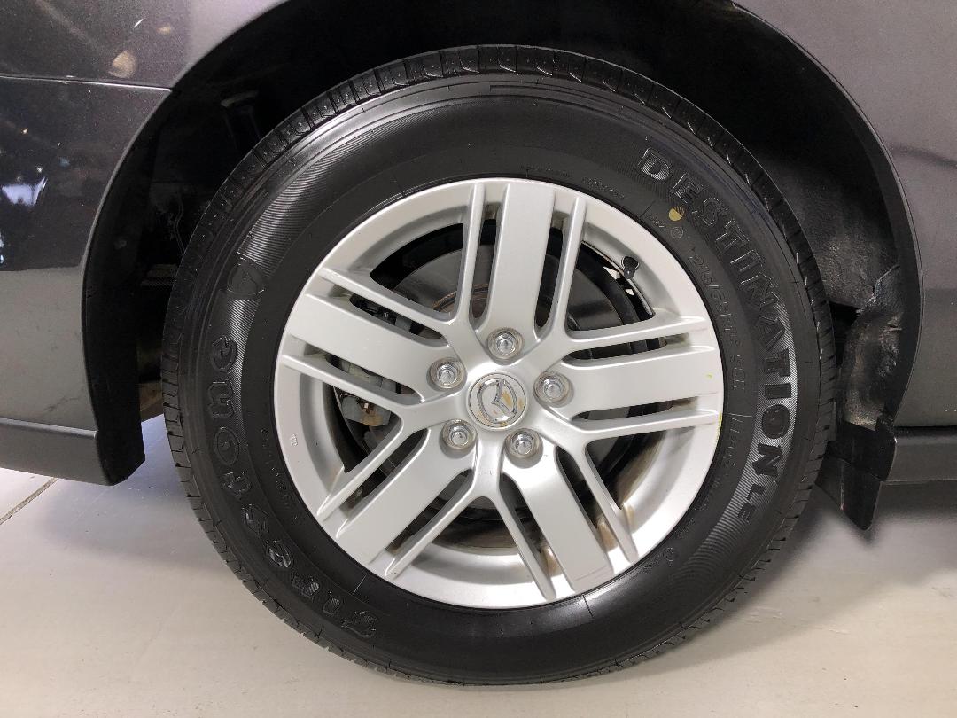 Photo '12' of Mazda MPV