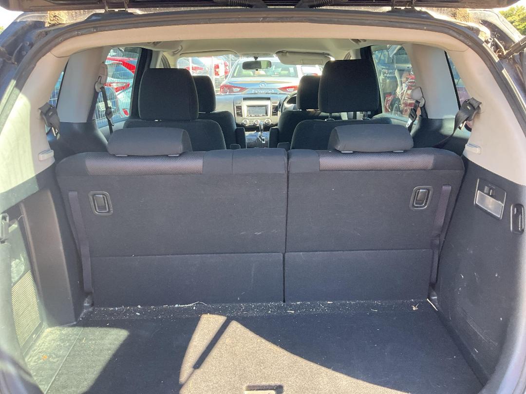 Photo '6' of Mazda MPV