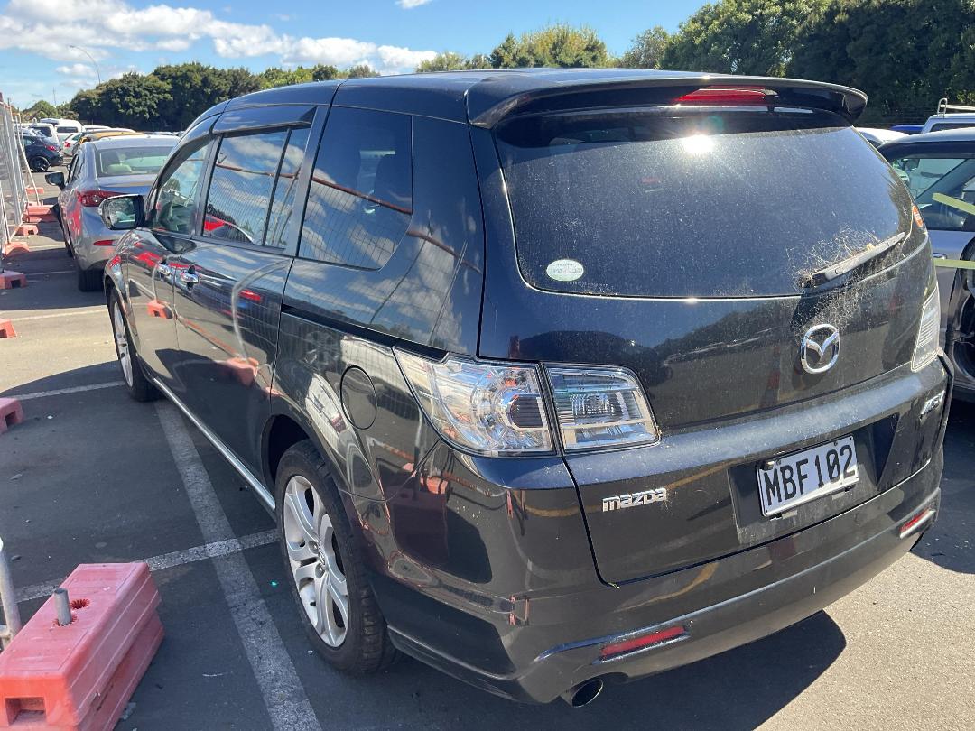 Photo '3' of Mazda MPV