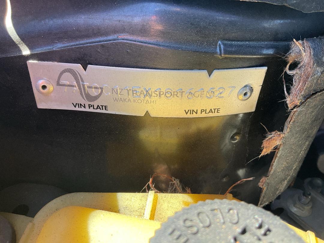 Photo '8' of Mazda MPV