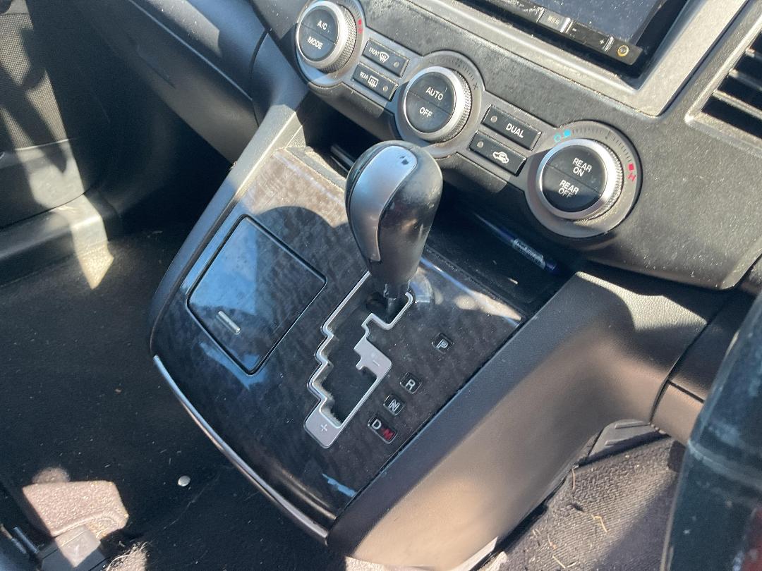 Photo '14' of Mazda MPV