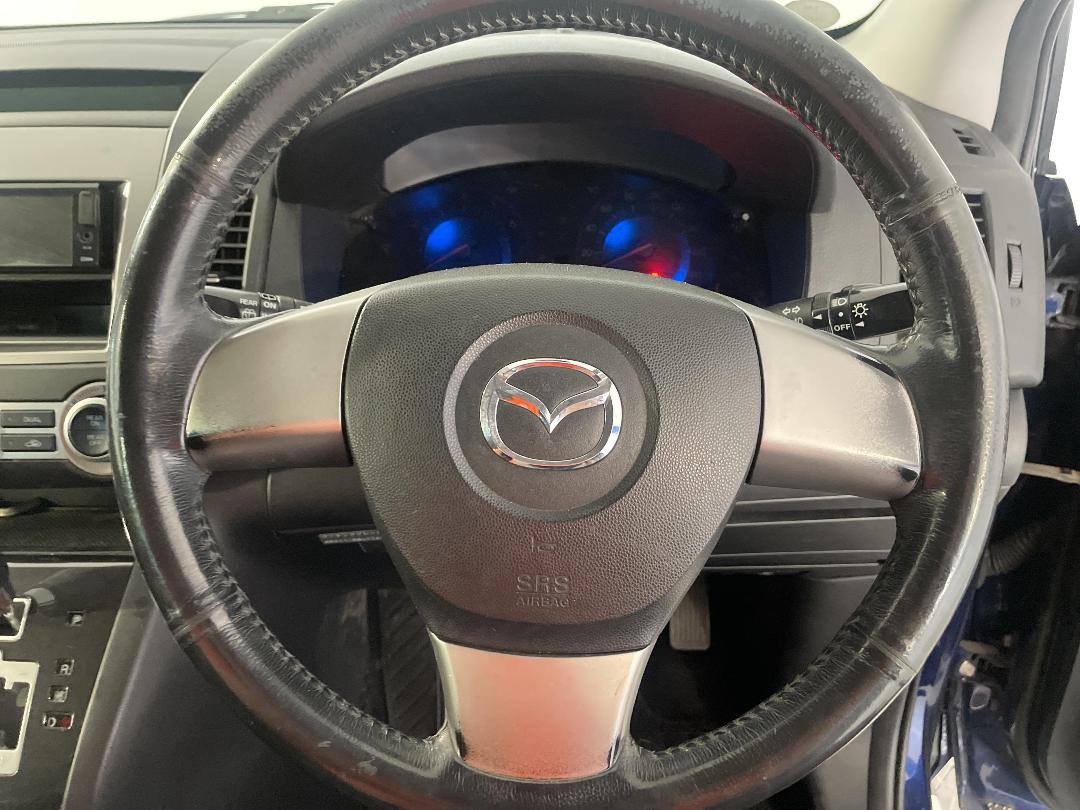 Photo '25' of Mazda MPV