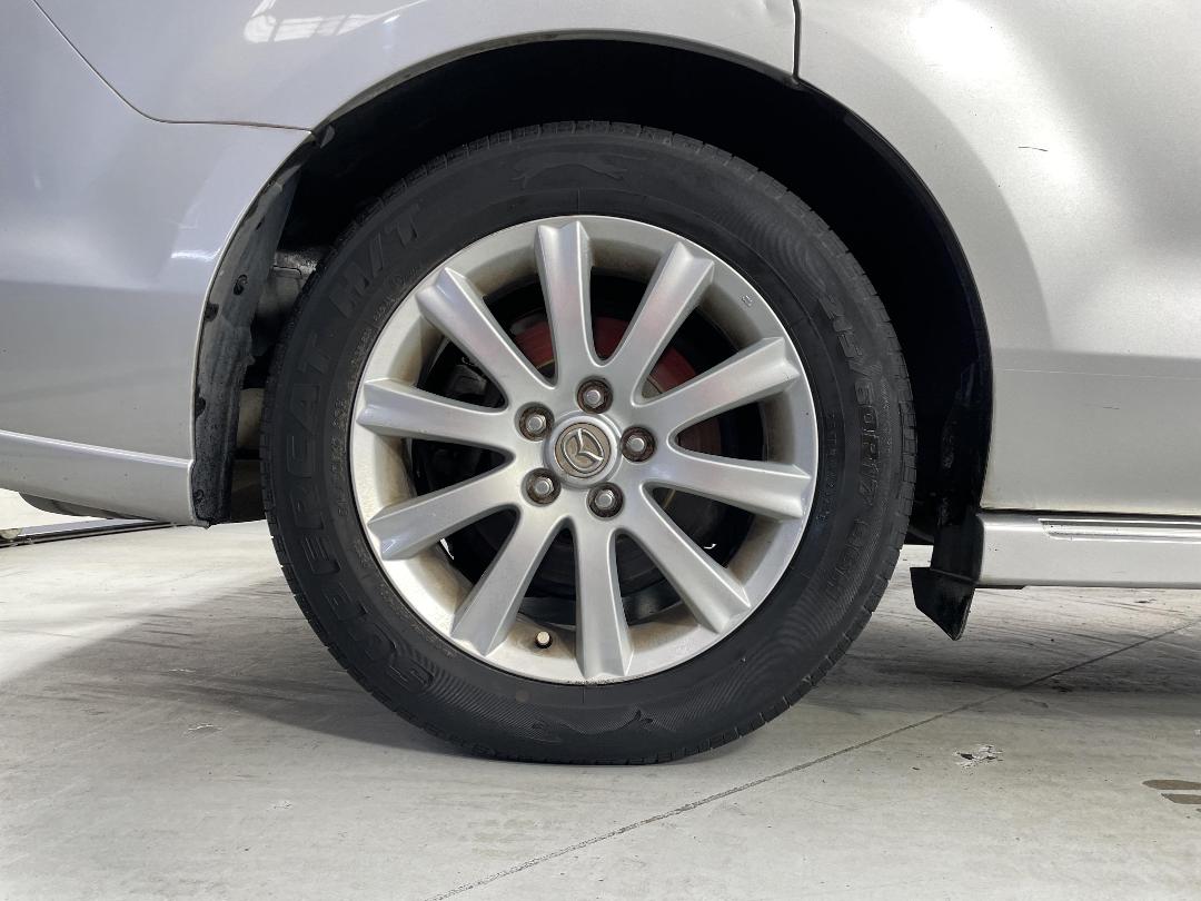 Photo '12' of Mazda MPV