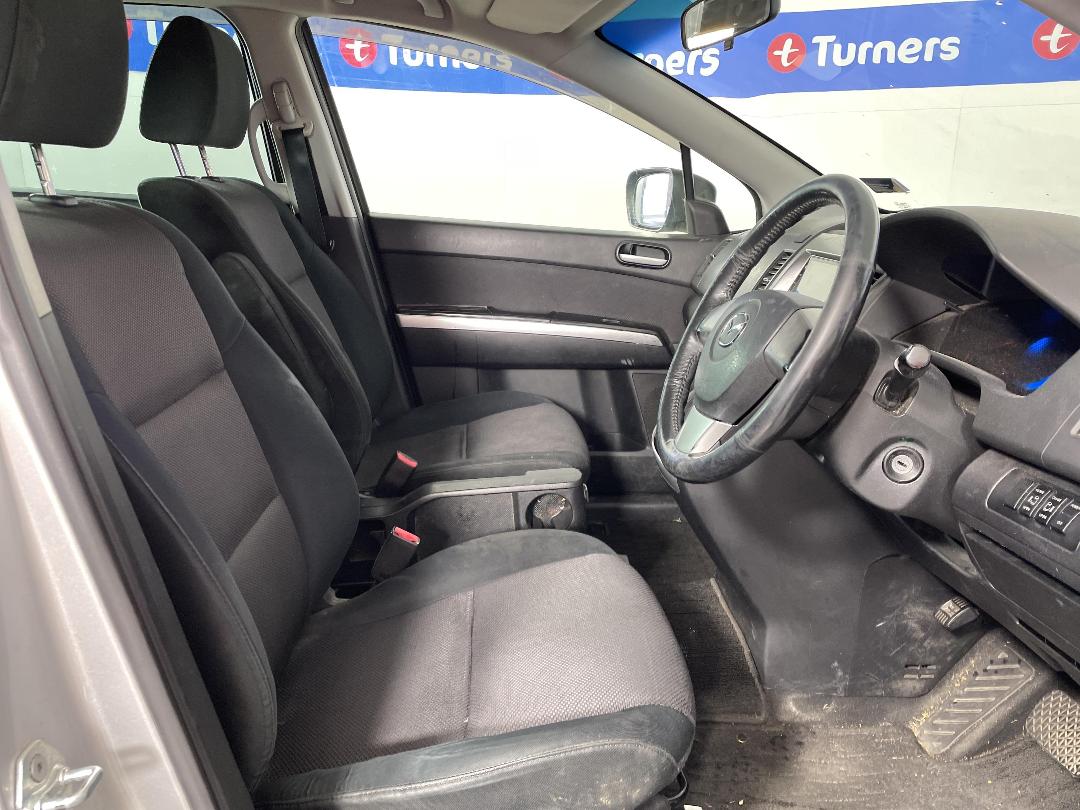 Photo '16' of Mazda MPV