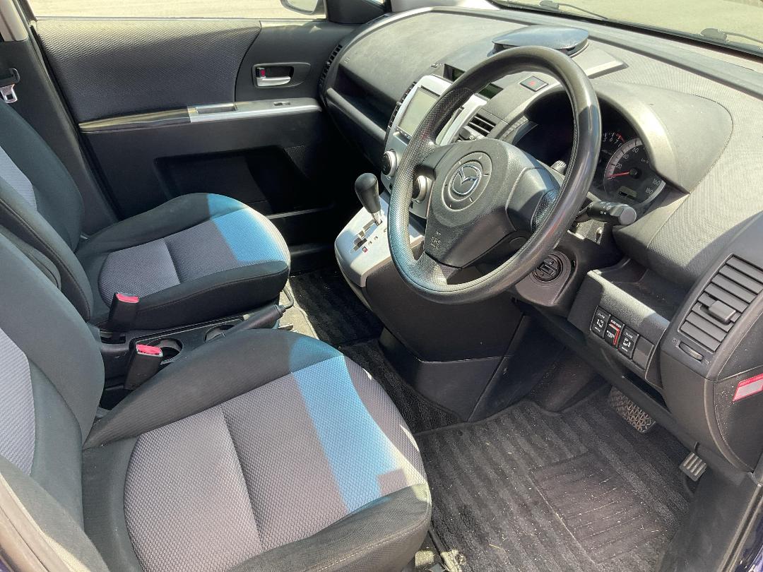 Photo '15' of Mazda Premacy Photo '15' of Mazda Premacy