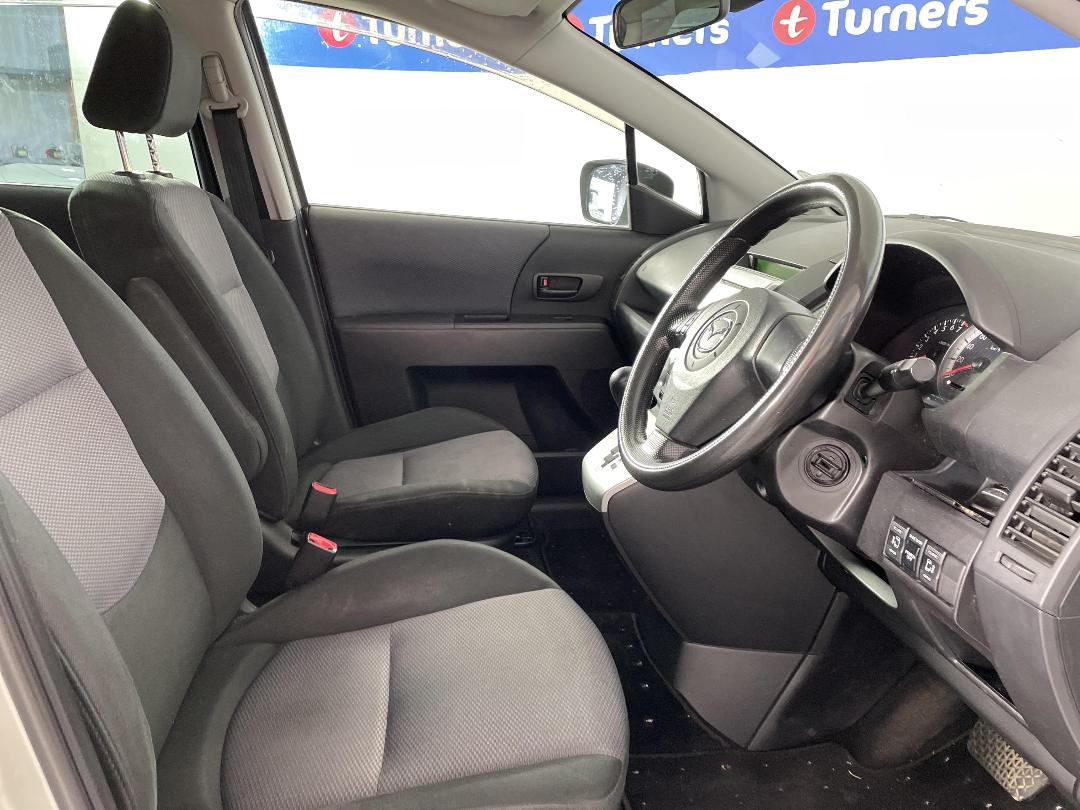 Photo '16' of Mazda Premacy Photo '16' of Mazda Premacy