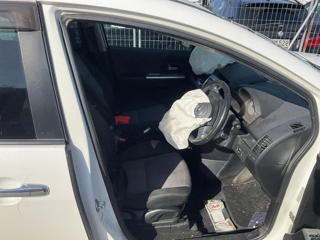 Photo '23' of Mazda Premacy