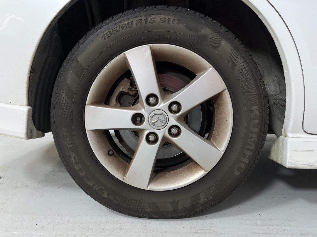 Photo '10' of Mazda Premacy