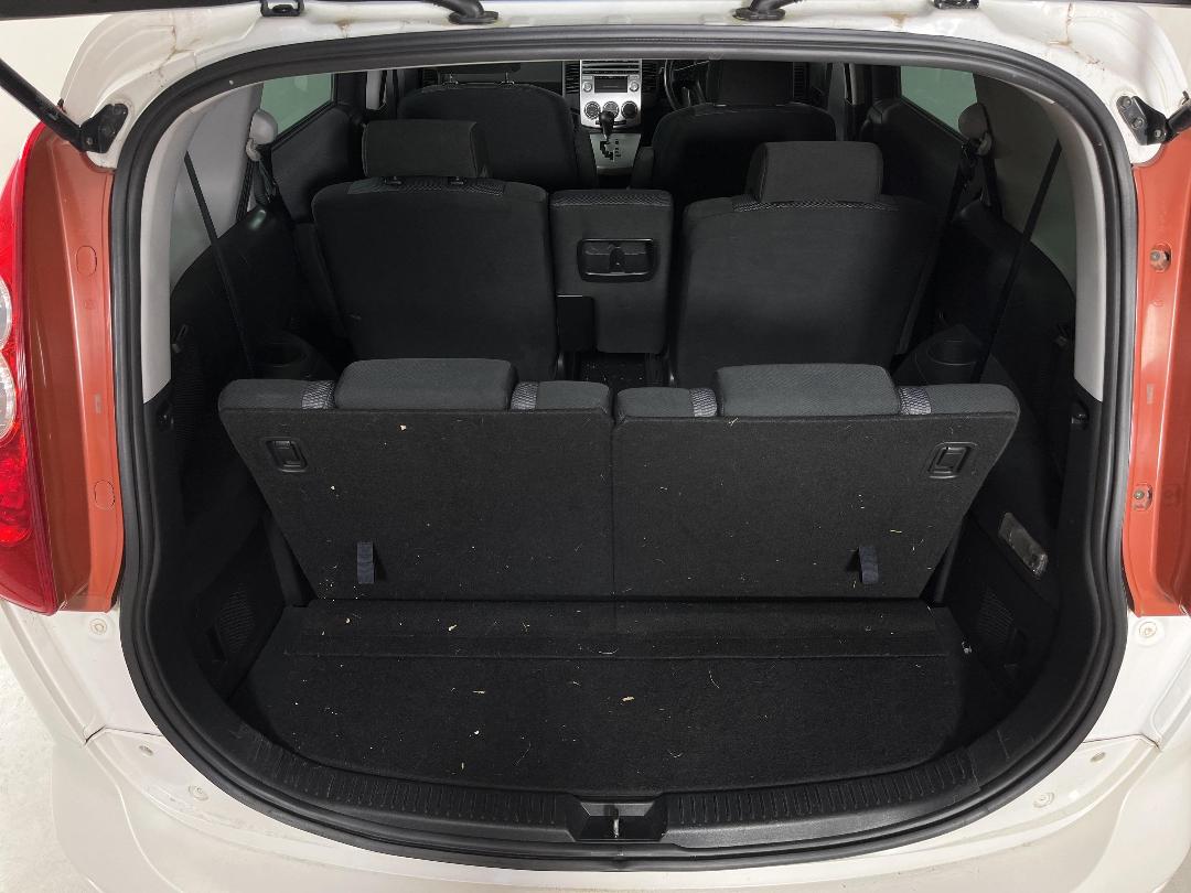 Photo '12' of Mazda Premacy