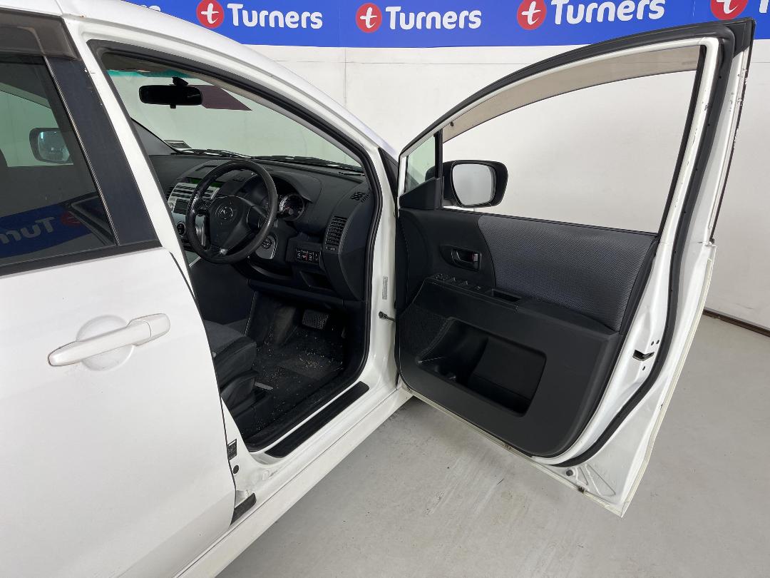 Photo '13' of Mazda Premacy