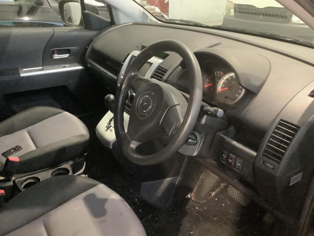 Photo '13' of Mazda Premacy