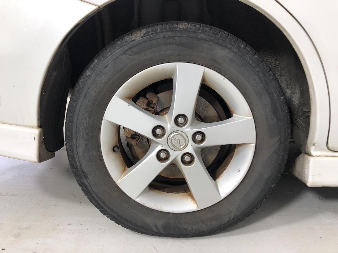 Photo '8' of Mazda Premacy