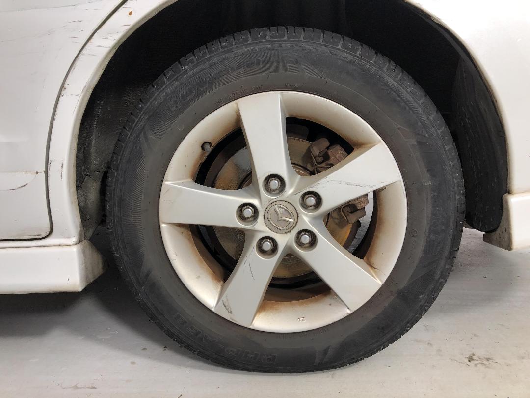 Photo '11' of Mazda Premacy