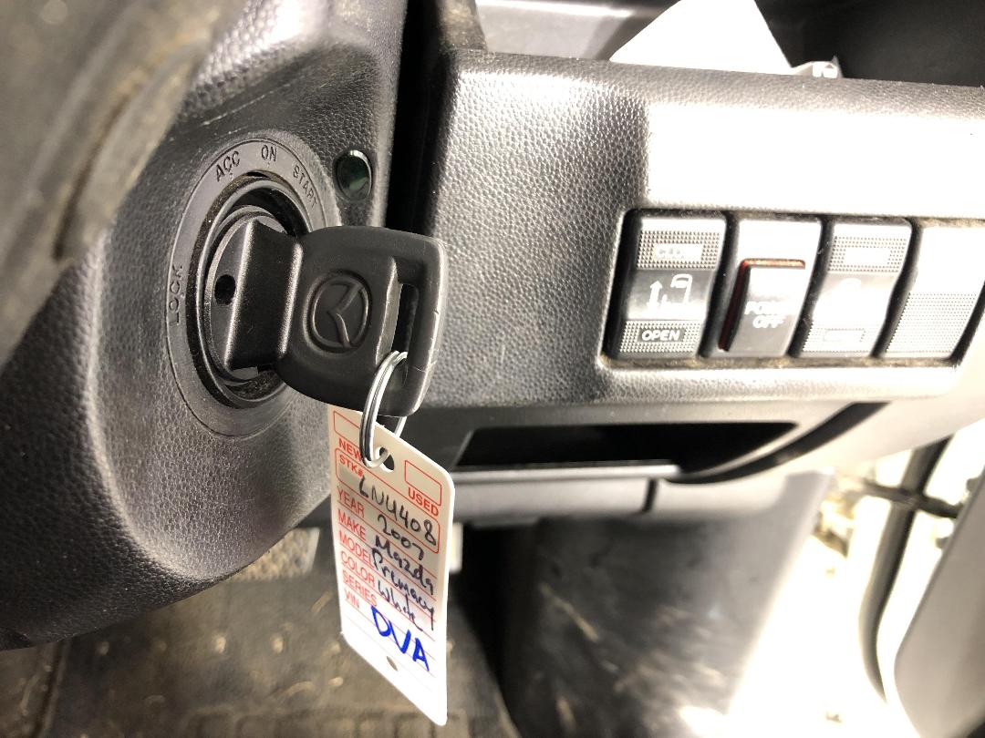 Photo '16' of Mazda Premacy