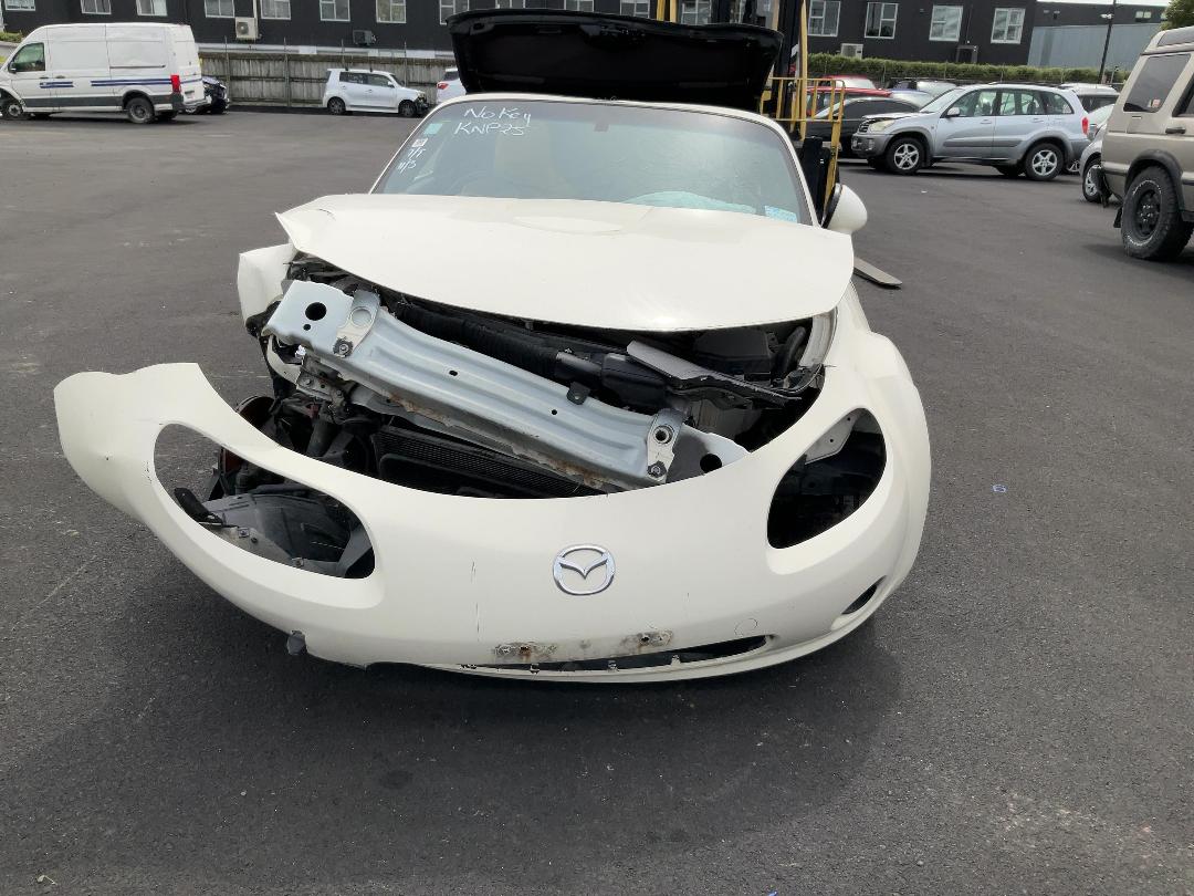 Photo '8' of Mazda Roadster