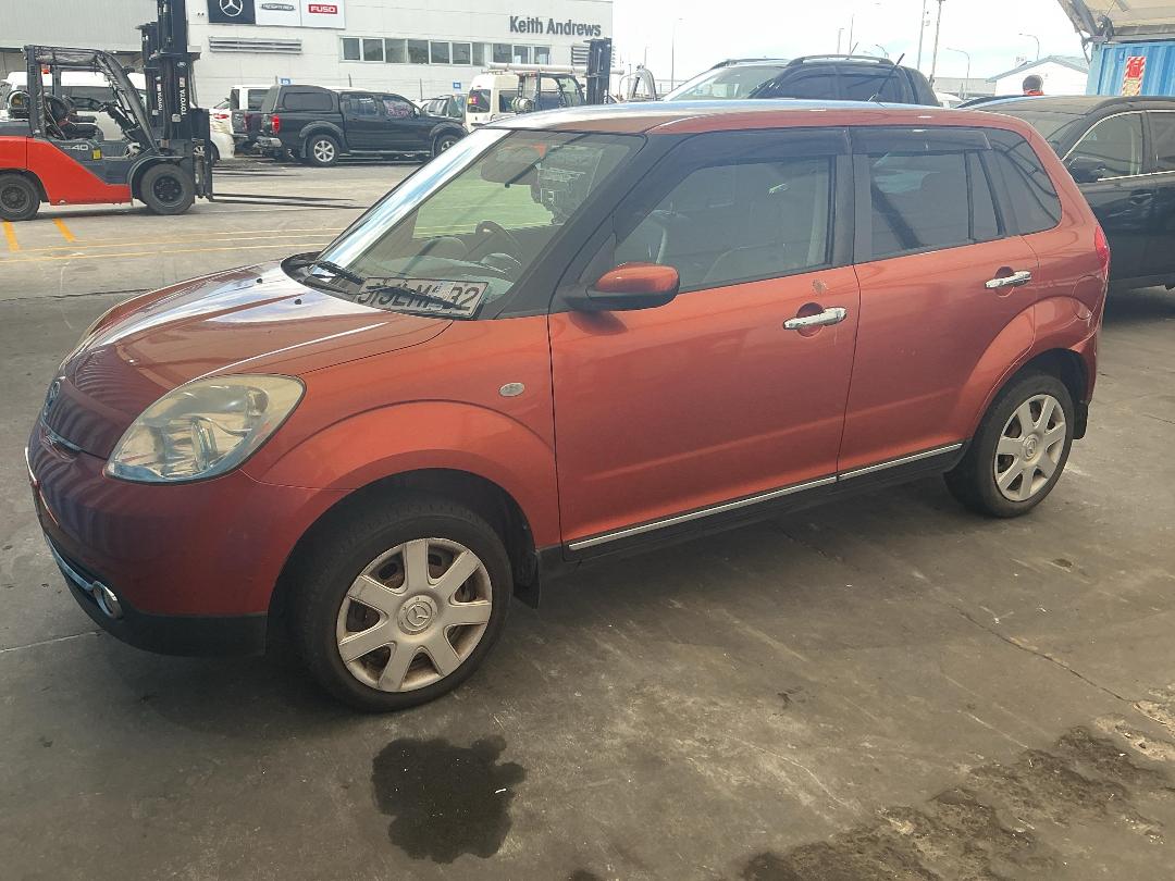 Photo '2' of Mazda Verisa