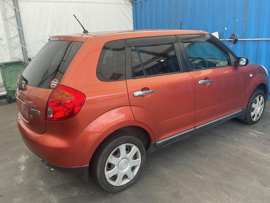 Photo '5' of Mazda Verisa