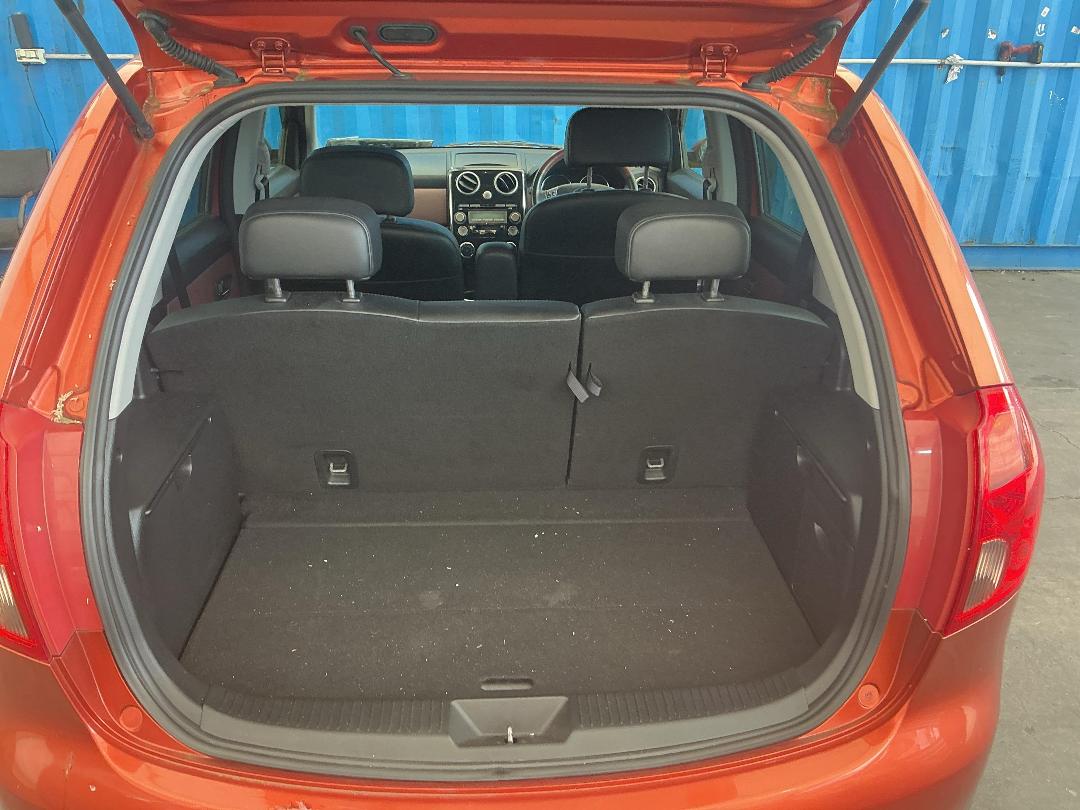 Photo '12' of Mazda Verisa