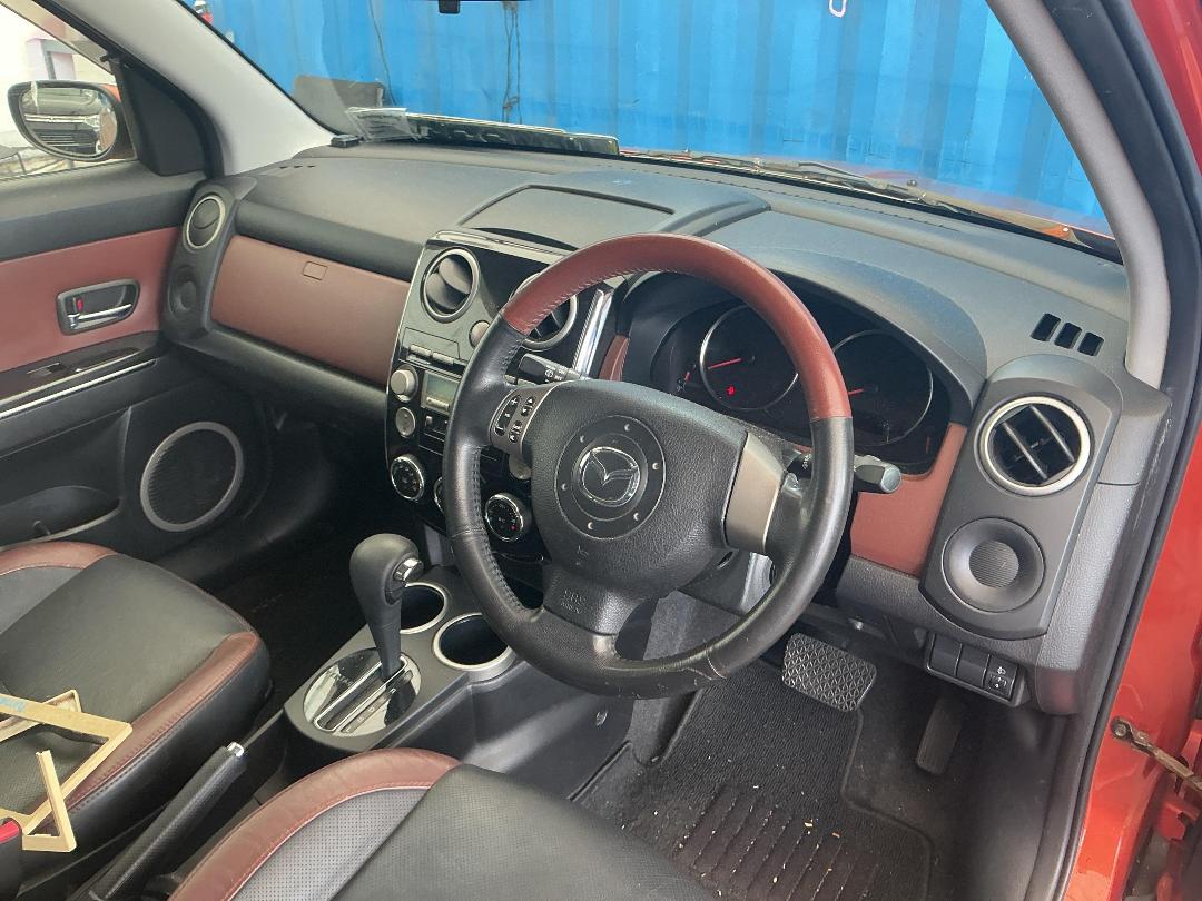 Photo '18' of Mazda Verisa