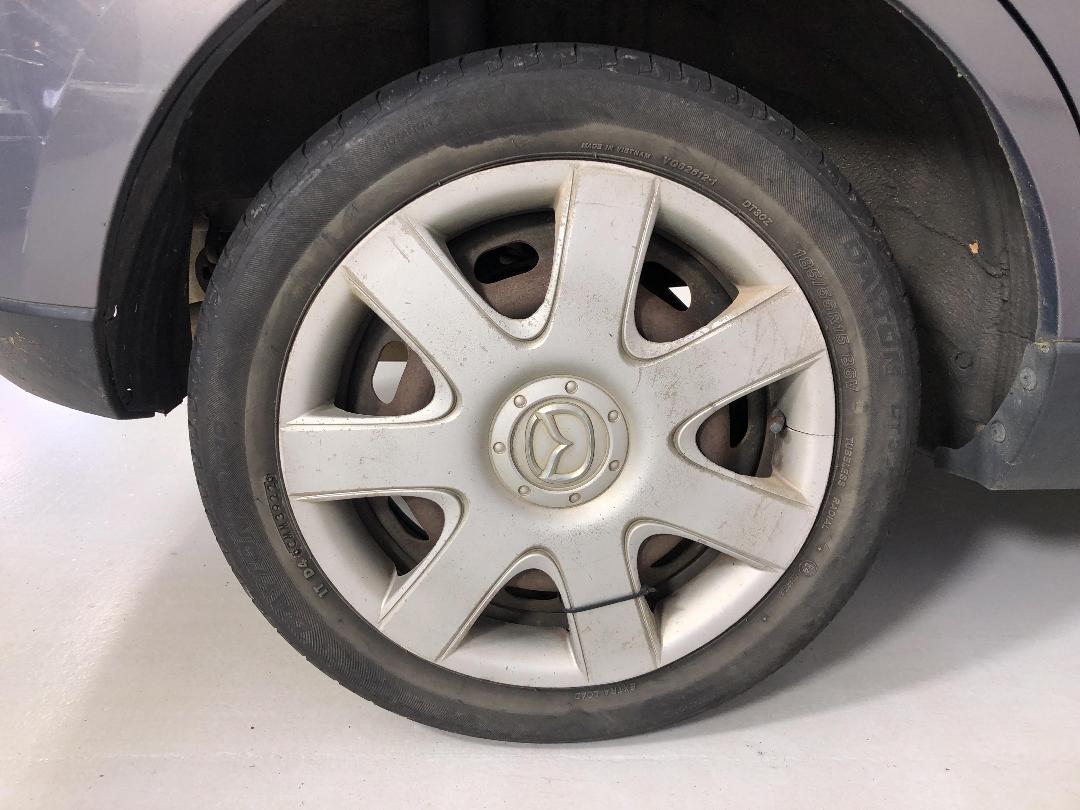 Photo '8' of Mazda Verisa