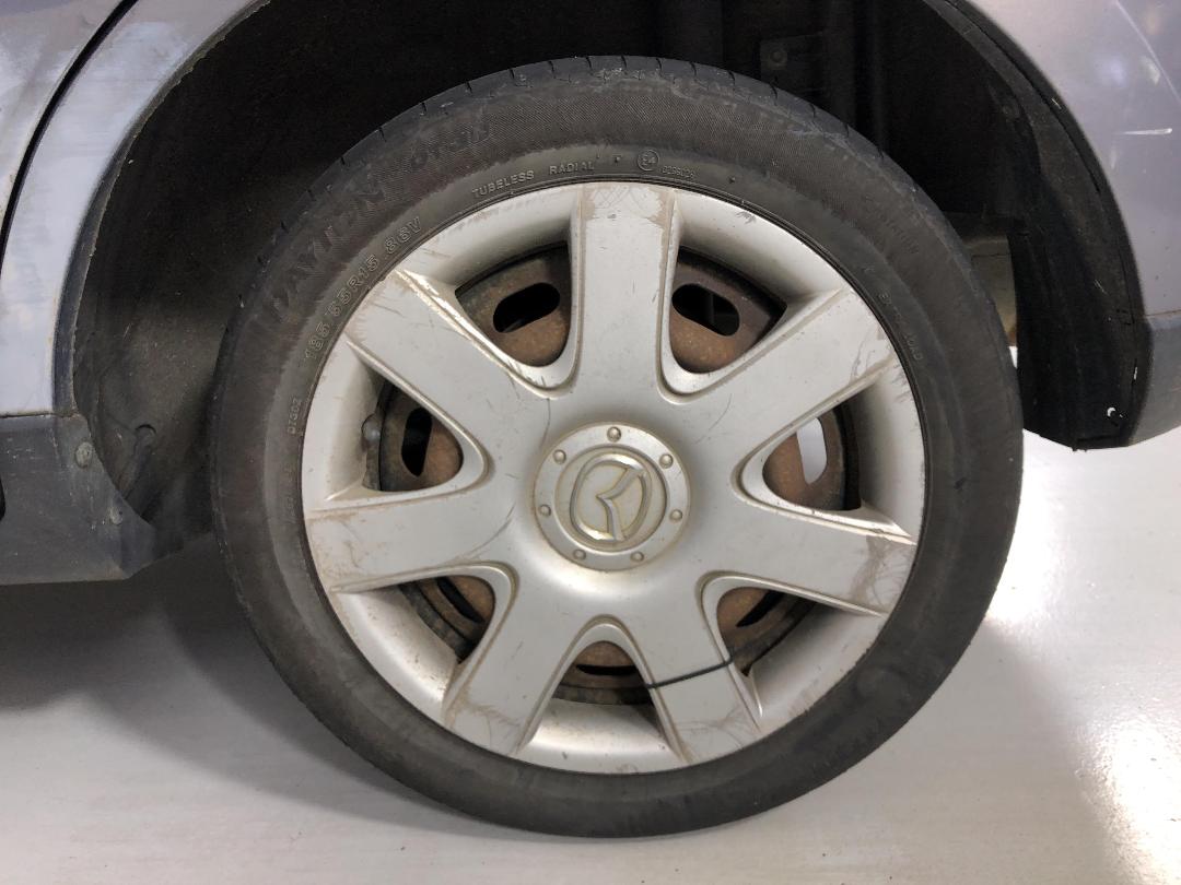 Photo '11' of Mazda Verisa