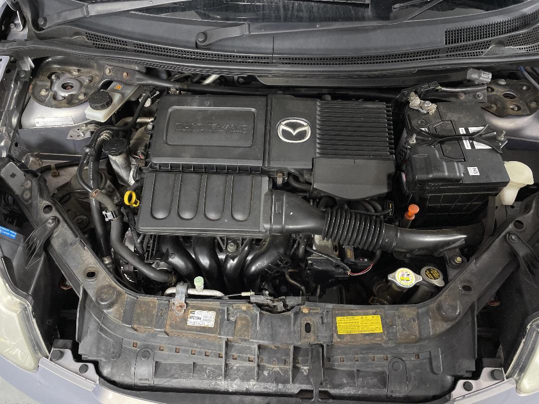 Photo '13' of Mazda Verisa