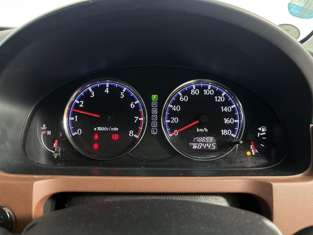 Photo '22' of Mazda Verisa