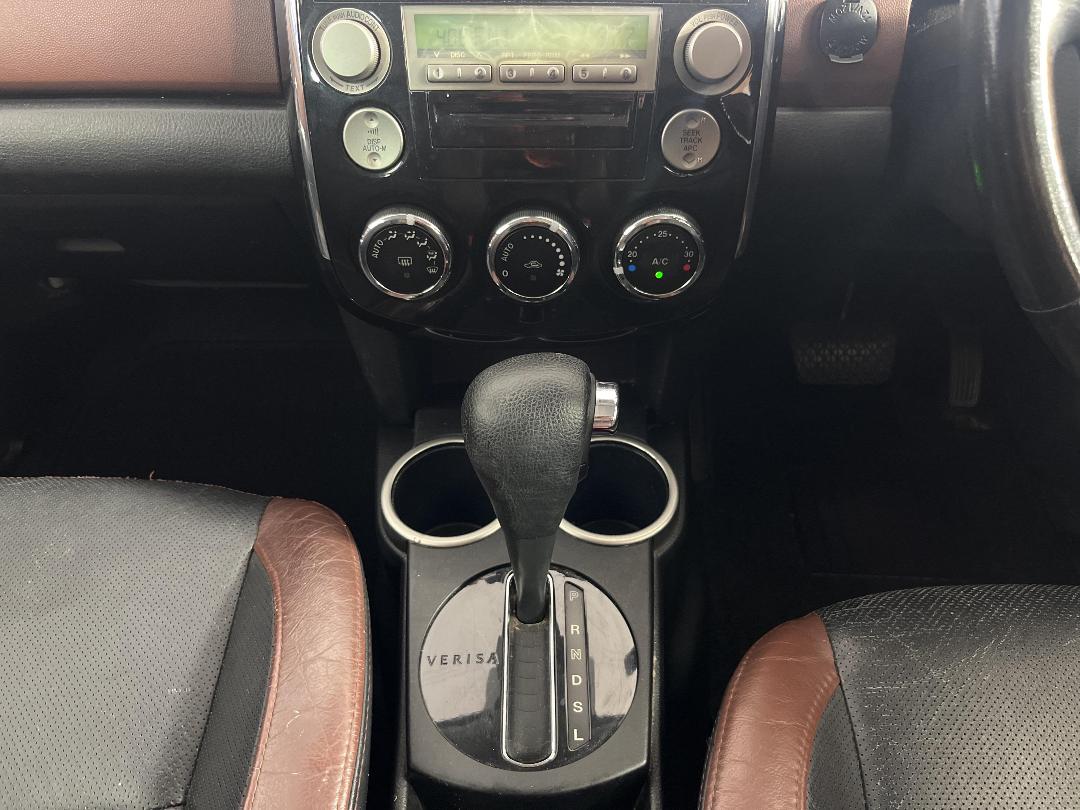 Photo '18' of Mazda Verisa