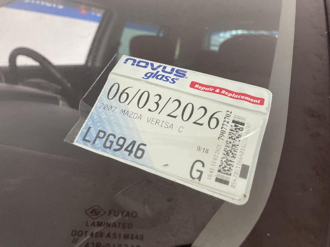 Photo '31' of Mazda Verisa