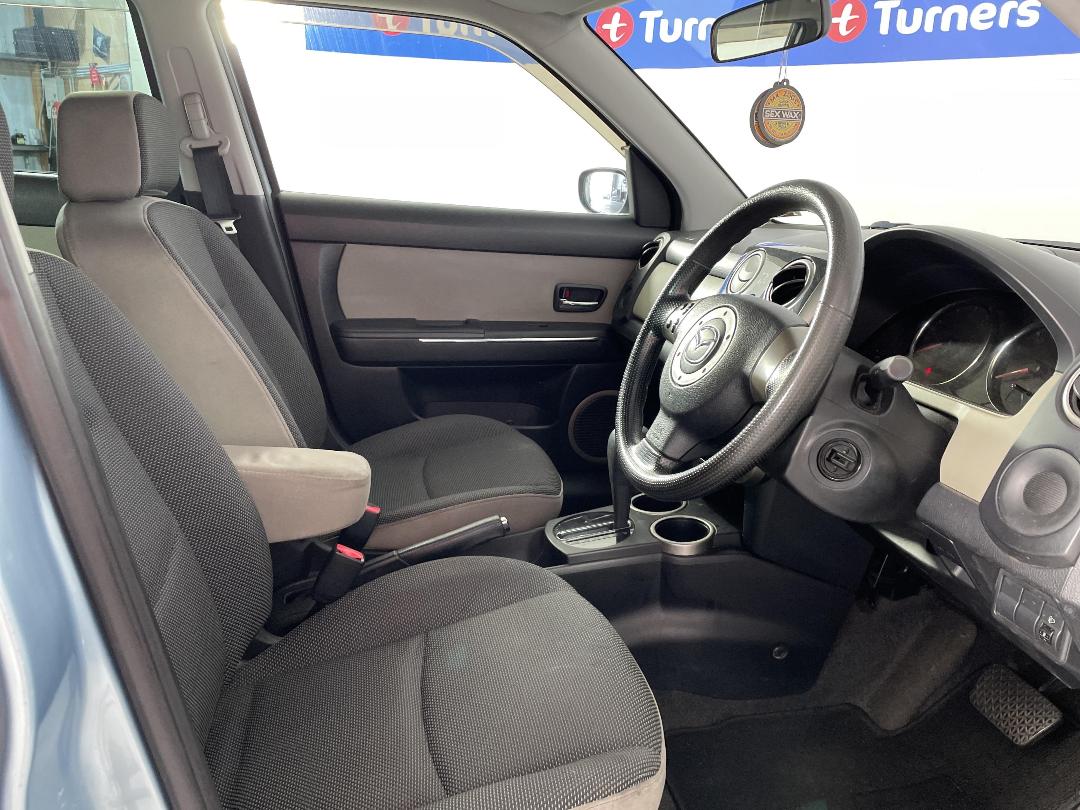 Photo '16' of Mazda Verisa