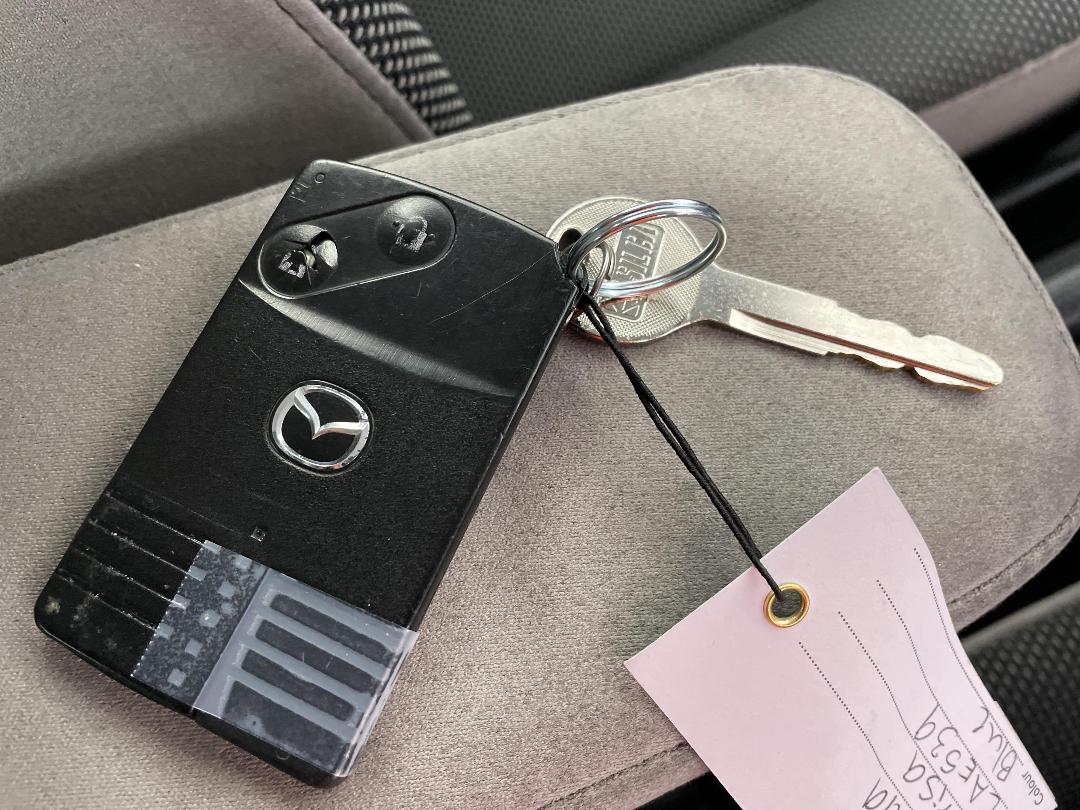 Photo '22' of Mazda Verisa