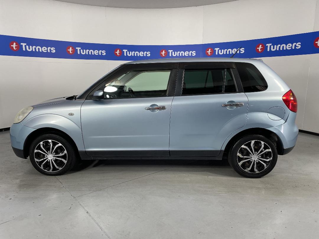 Photo '24' of Mazda Verisa