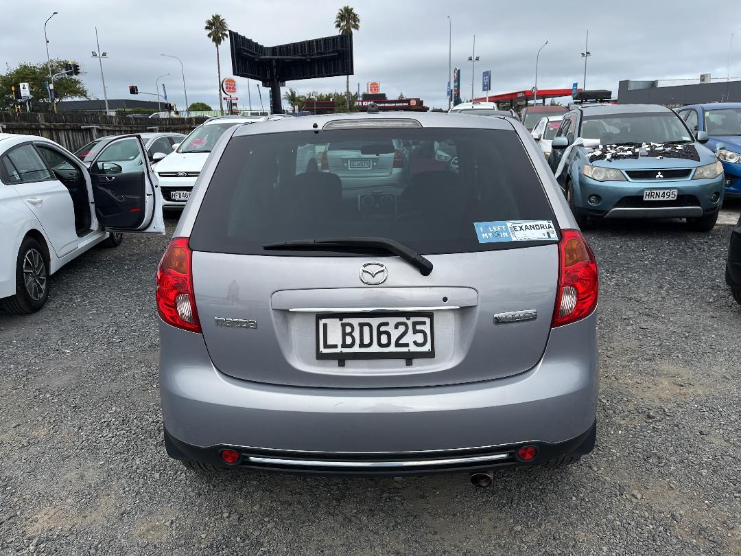 Photo '5' of Mazda Verisa