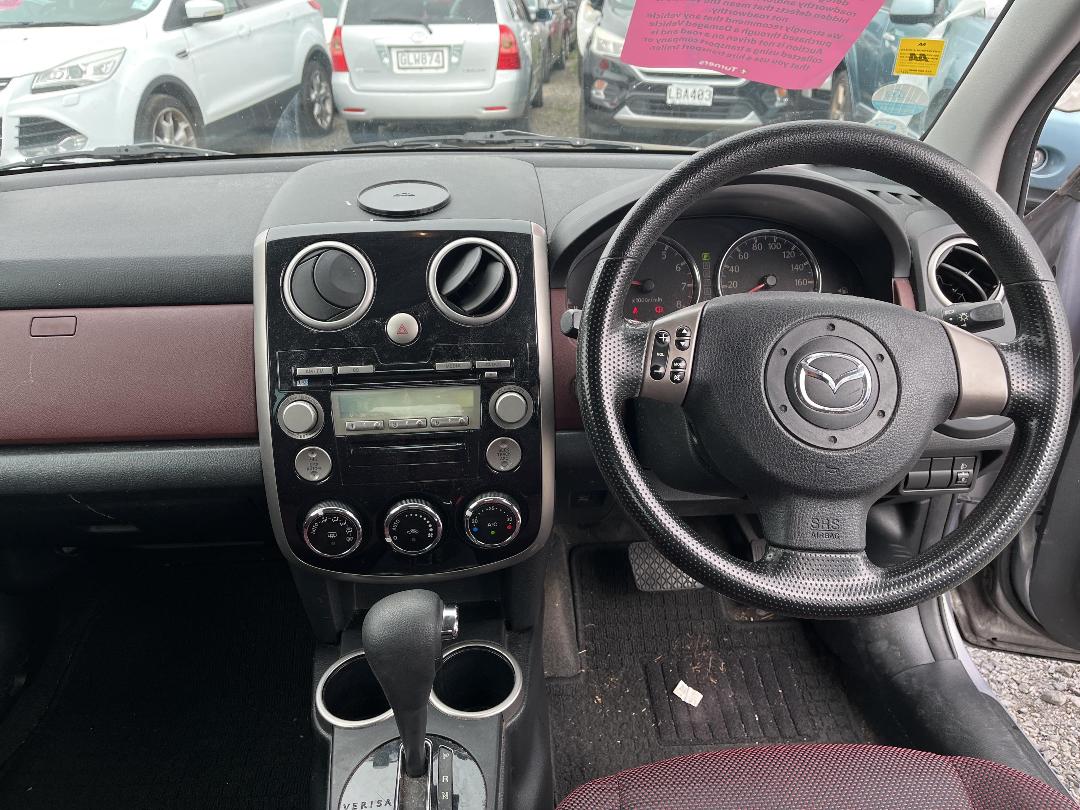 Photo '15' of Mazda Verisa